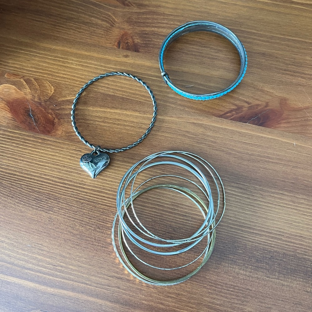 ✨ 3/$15✨ Bangles Sets - Picture 2 of 4